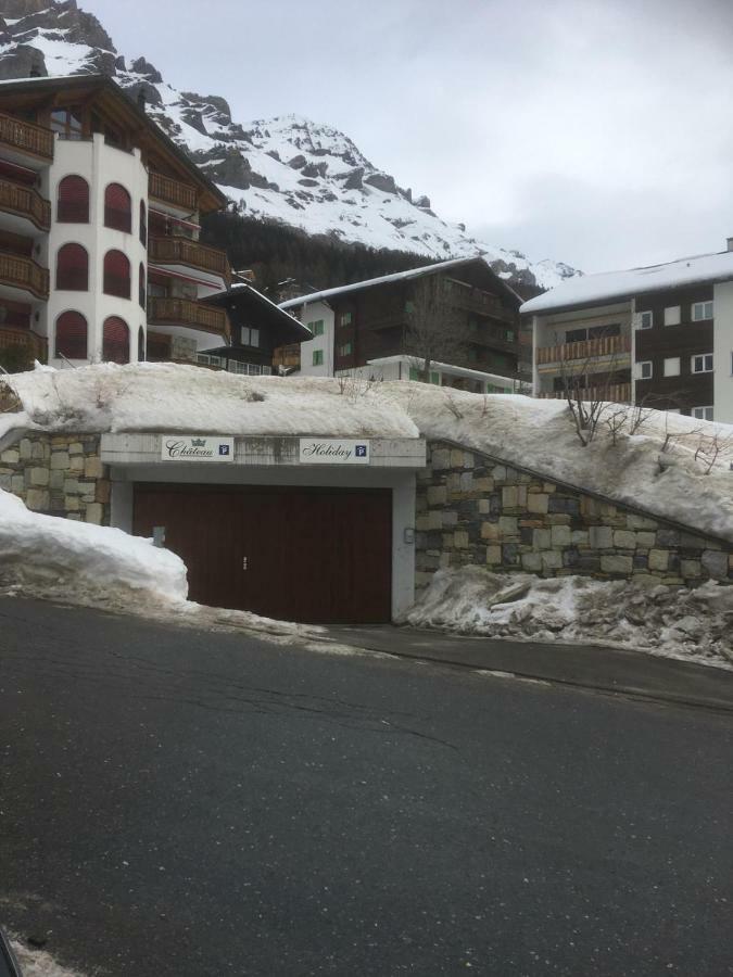 Holiday 87 Leukerbad Esterno foto